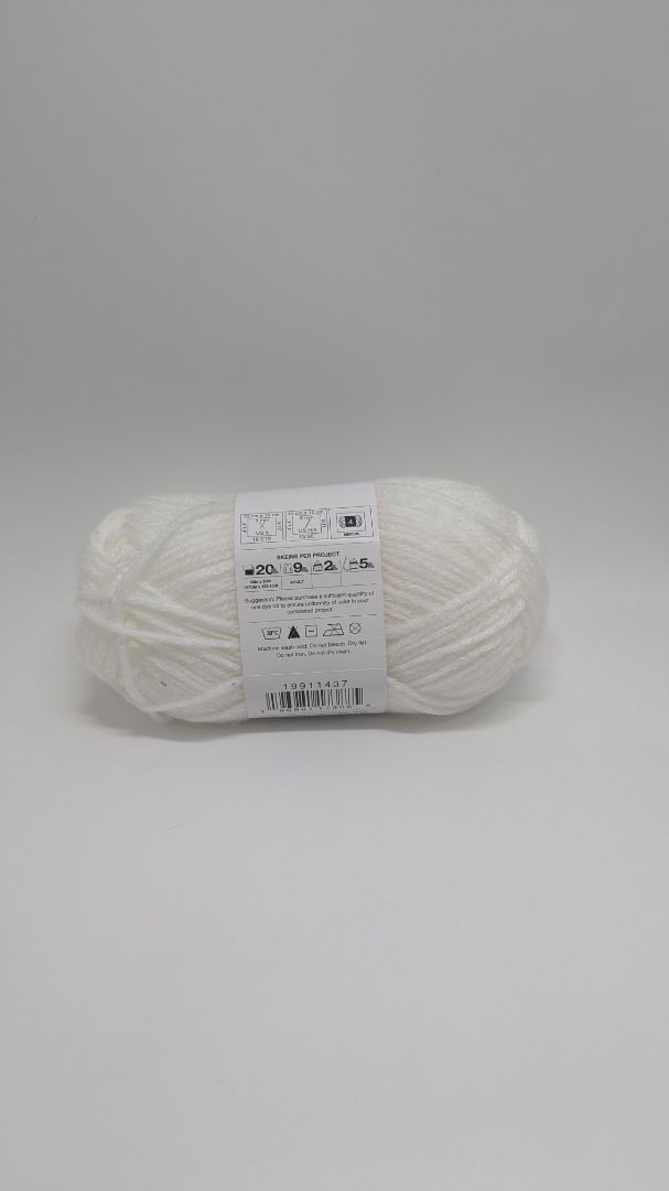 Big Twist Bright White Petite Medium Yarn