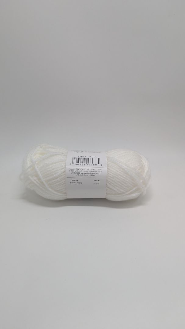 Big Twist Bright White Petite Medium Yarn
