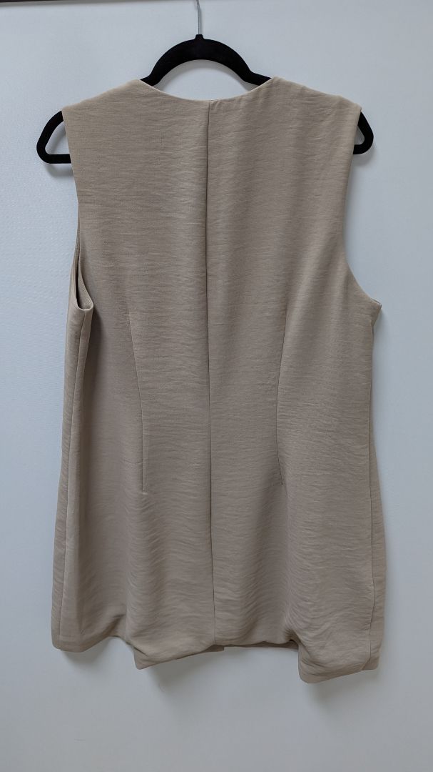 Abercrombie & Fitch Taupe "Fit-to-Flatter" Button-Down Dress