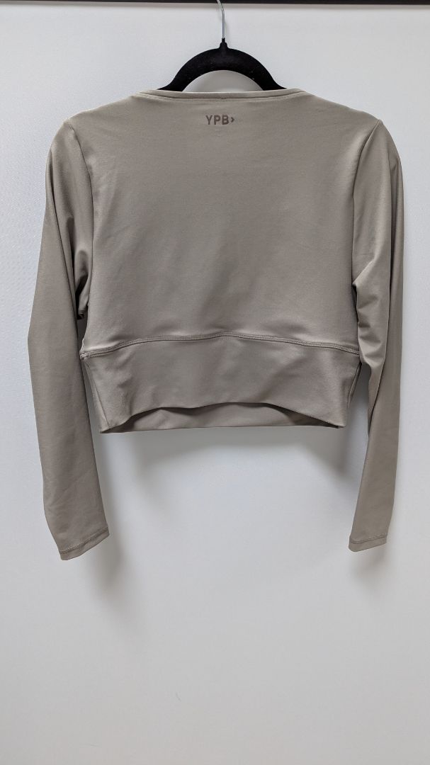 YPB Grey Long-Sleeve 4-Way Stretch Crop Top