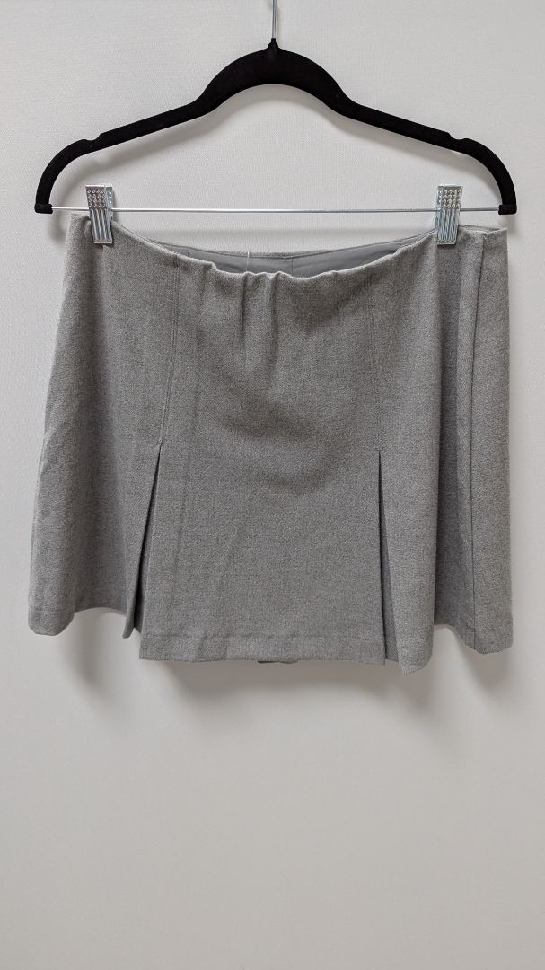Abercrombie & Fitch Grey Knit Pleated Skort