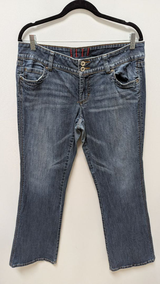 Elle Dark Wash 2-Button Bootcut Jeans