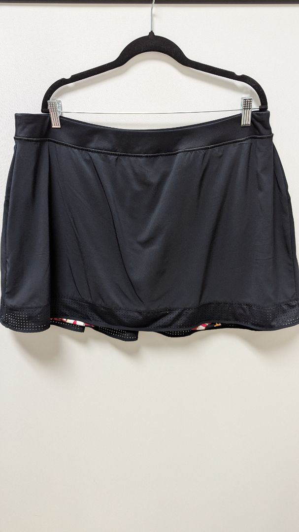 SHAPE Black/Red Floral Shorts-Lined Active Skort