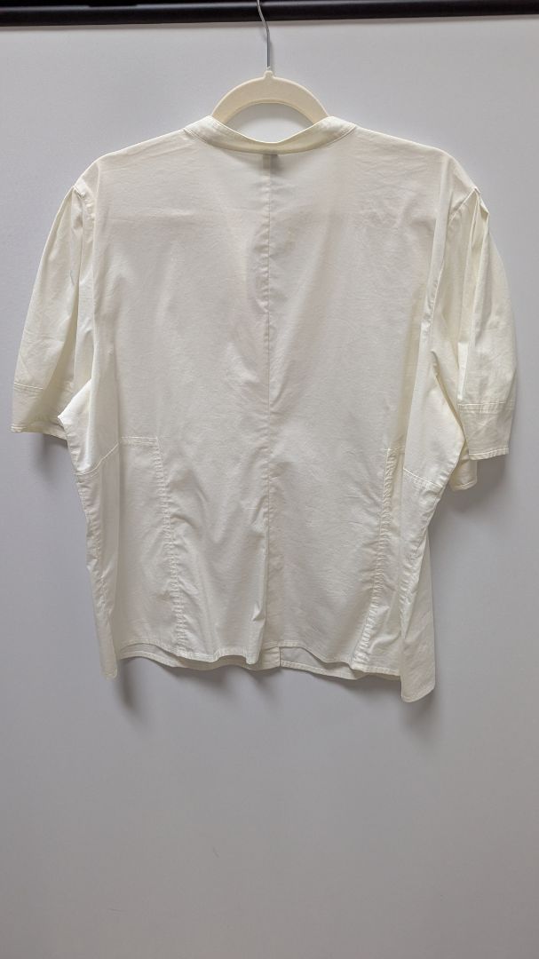 Old Navy White Short-Sleeve Button-Down Blouse