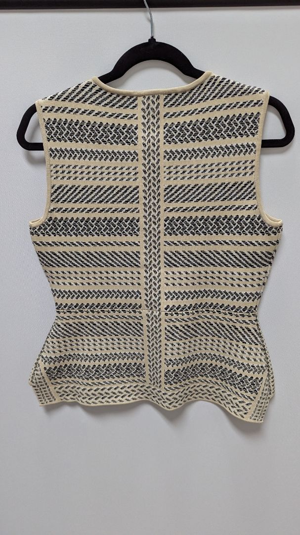 BCBGMAXAZRIA Cream/Black Knit Peplum Blouse