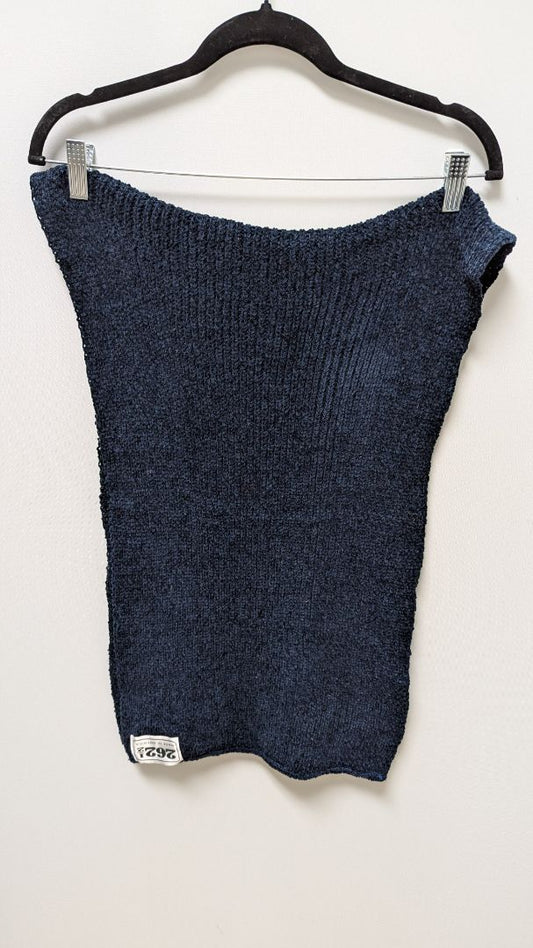 262 1/2 Vintage Navy Blue Knit Scarf