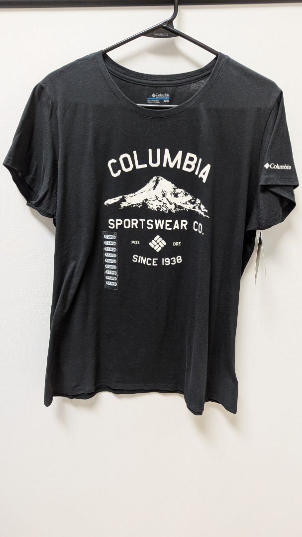 Columbia Black Short-Sleeve Graphic T-Shirt