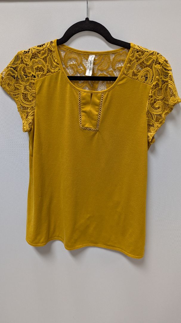 PerSeption Concept Mustard Lace-Sleeve Blouse