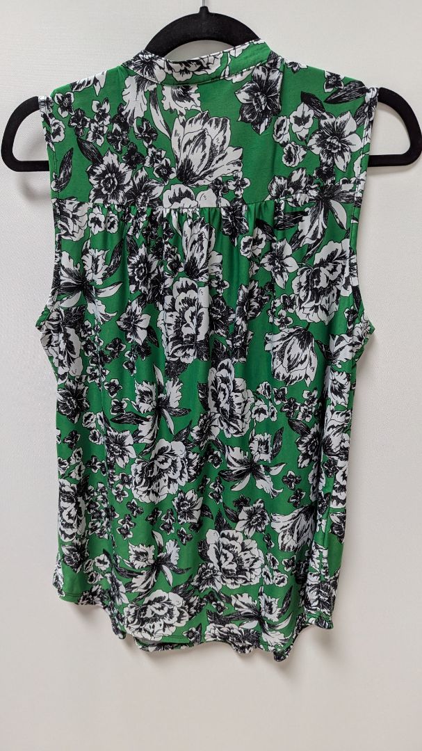 Cocomo Green/Black Floral Sleeveless Blouse