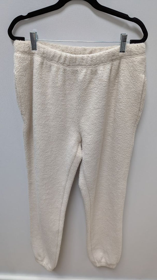Good American Cream Fuzzy Jogger Sweatpants