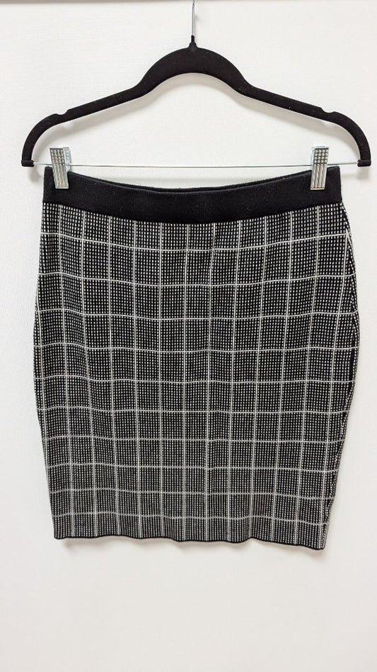 White House Black Market Black/White Square Print Pencil Skirt