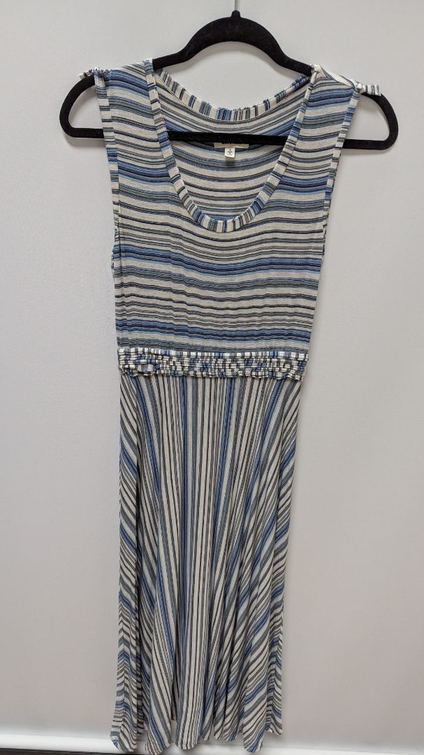 Max Studio Blue/White Striped Sleeveless Maxi Dress