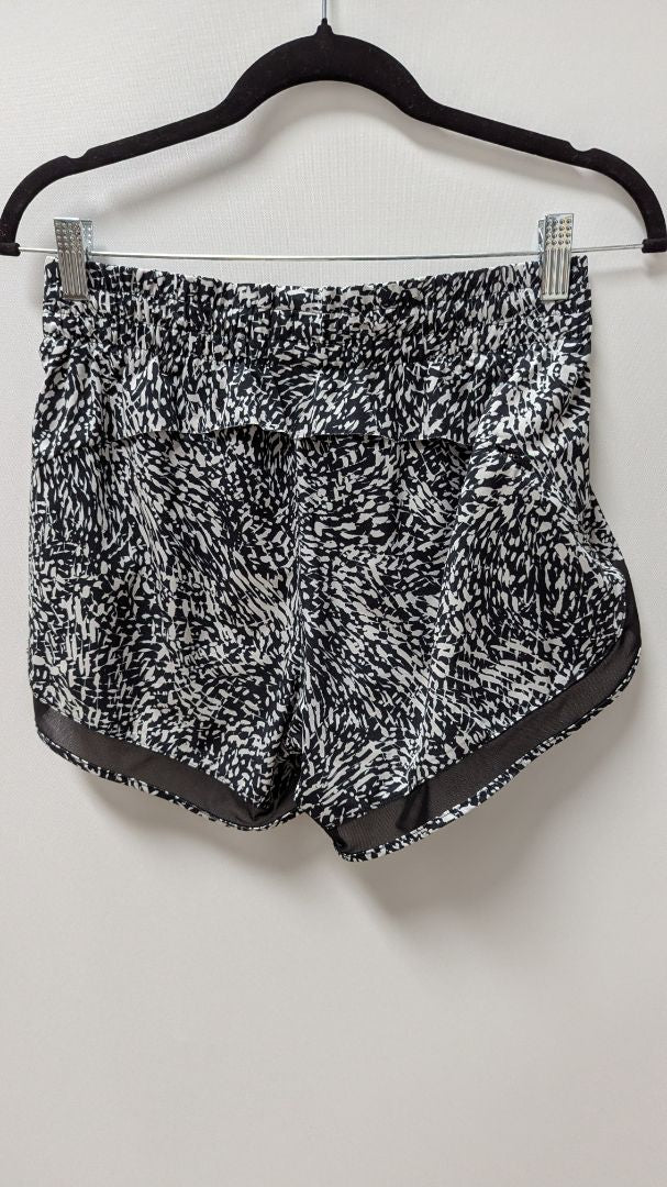 ATHLETA Black/White Printed Mesh Racer Run Shorts