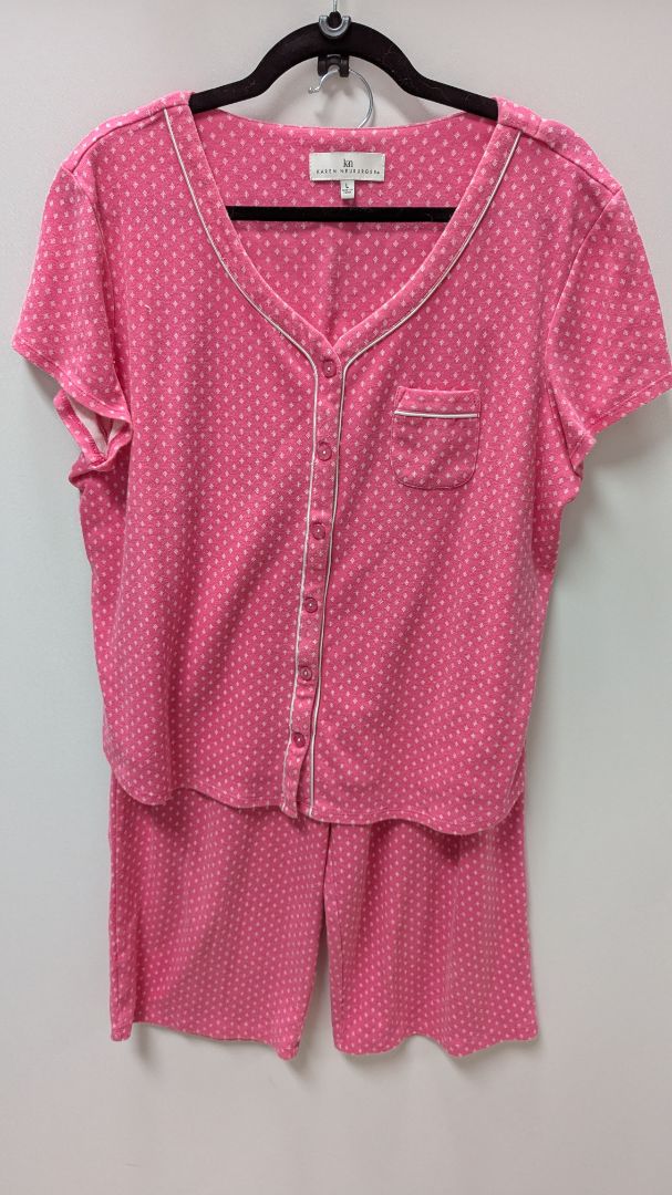 Karen Neuburger Pink/White Patterned Sleepwear Set
