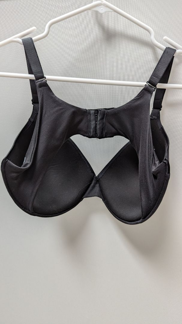 Maidenform Black Comfort Devotion Bra