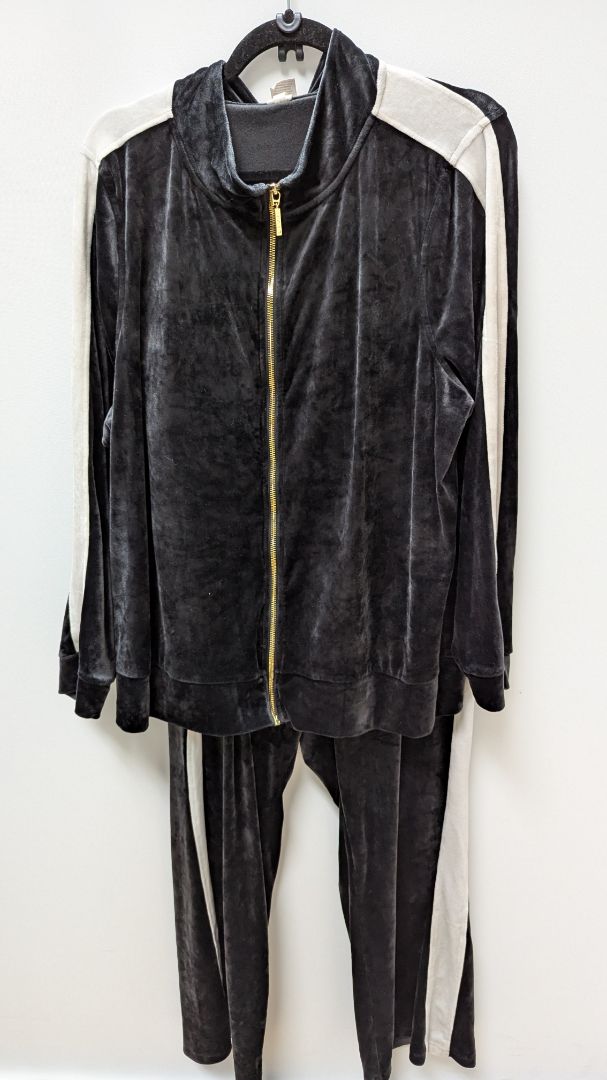 Livi Active Black Velour 2-Piece Tracksuit Clothing Set