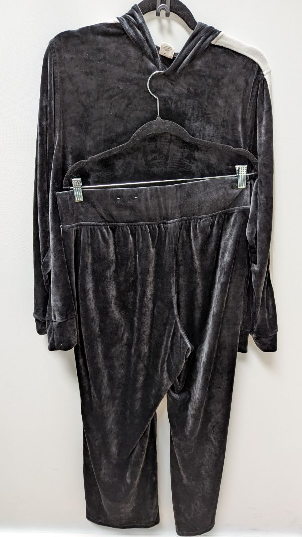 Livi Active Black Velour 2-Piece Tracksuit Clothing Set