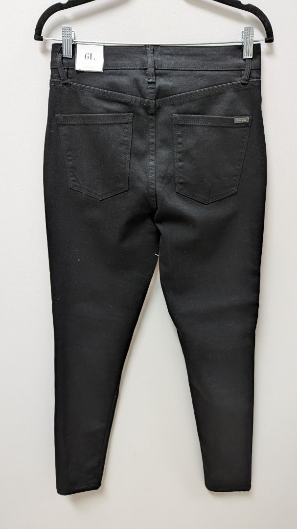 NWT White House Black Market Black Skinny Ankle Jeans (6L)