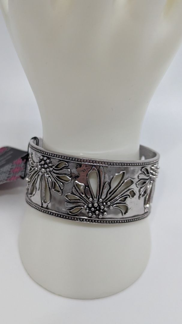 Paparazzi Silver Cutout Thick Metal Cuff Bracelet