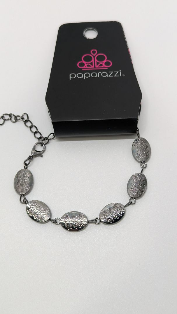 Paparazzi Blackened Silver Leaf Engraving Bracelet