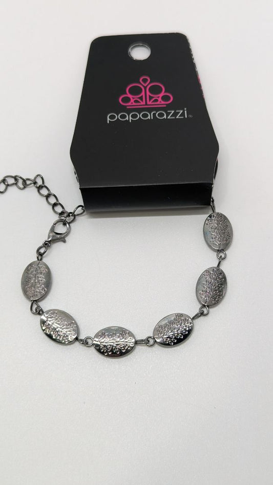 Paparazzi Blackened Silver Leaf Engraving Bracelet
