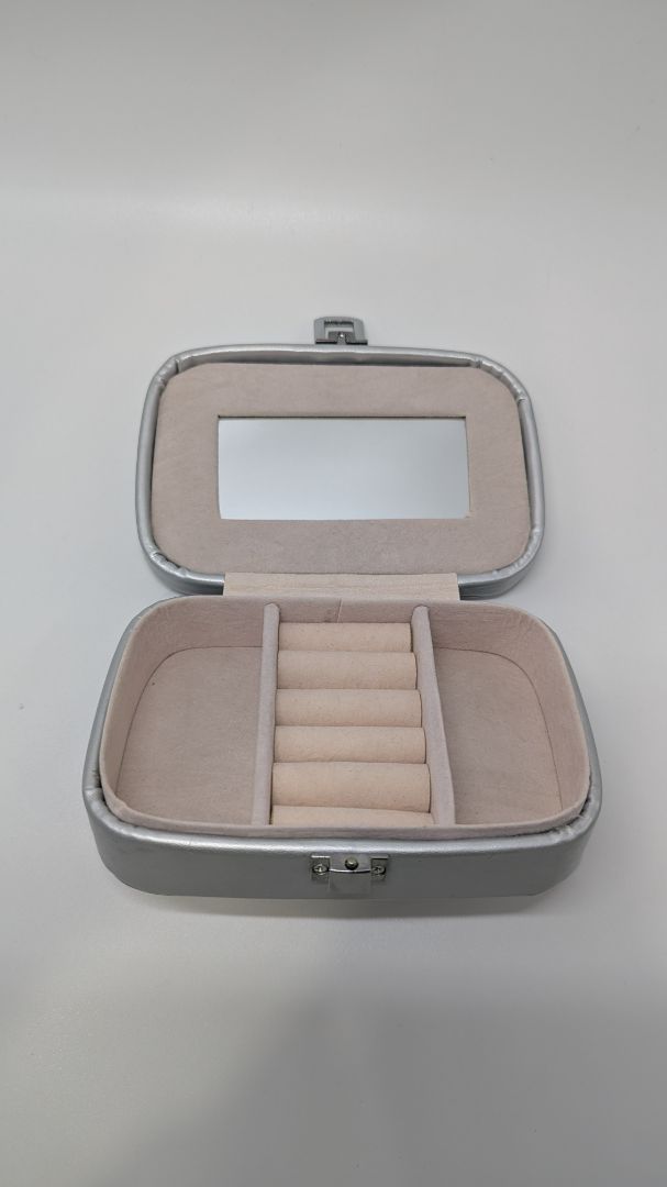 "It's the Little Things" Silver Small Jewelry Travel Case