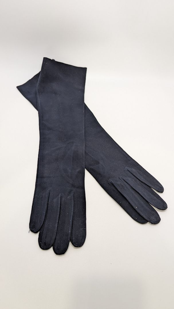 Black Mid-Arm Length Felt Gloves