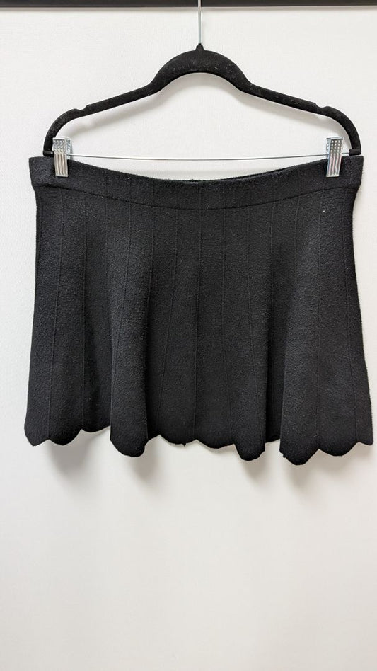 Candie's Black Seamed Pleat Midi Skirt