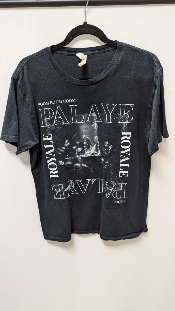 Star Tee Black "PALAYE" Graphic Tee