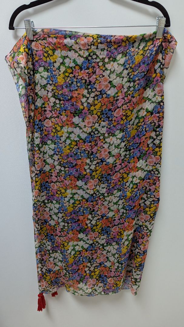 Black/Red Floral Tassel Scarf