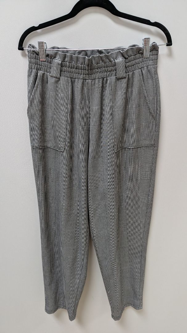 Nine. Eight. Black/White Houndstooth Pants