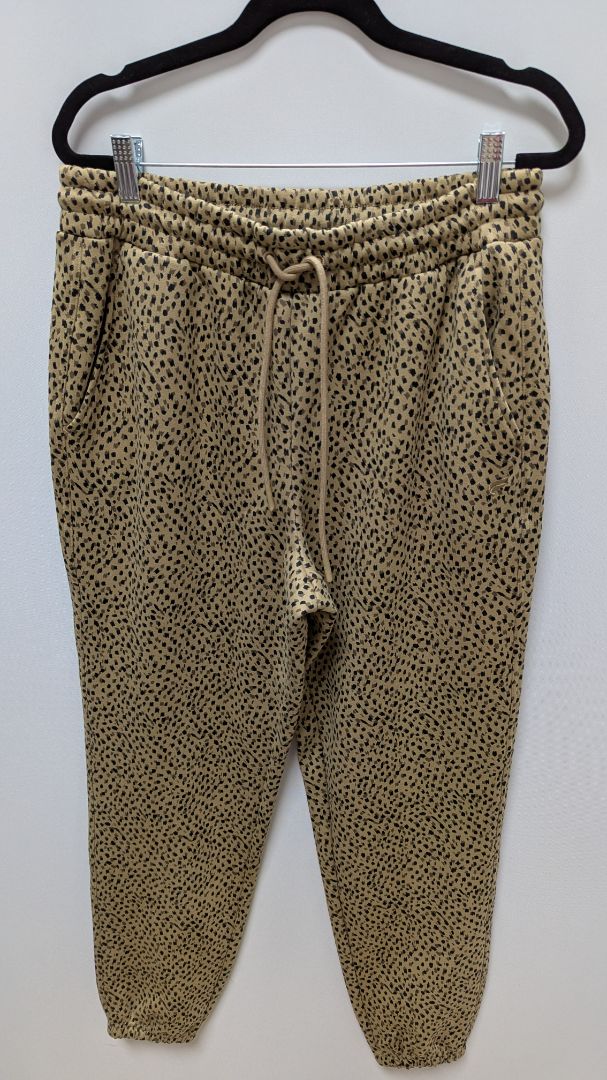 Fabletics Abstract Cheetah Cozy Fleece Go-To Sweatpants