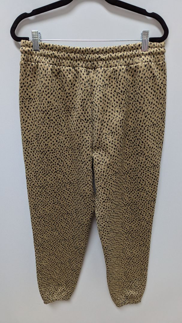 Fabletics Abstract Cheetah Cozy Fleece Go-To Sweatpants