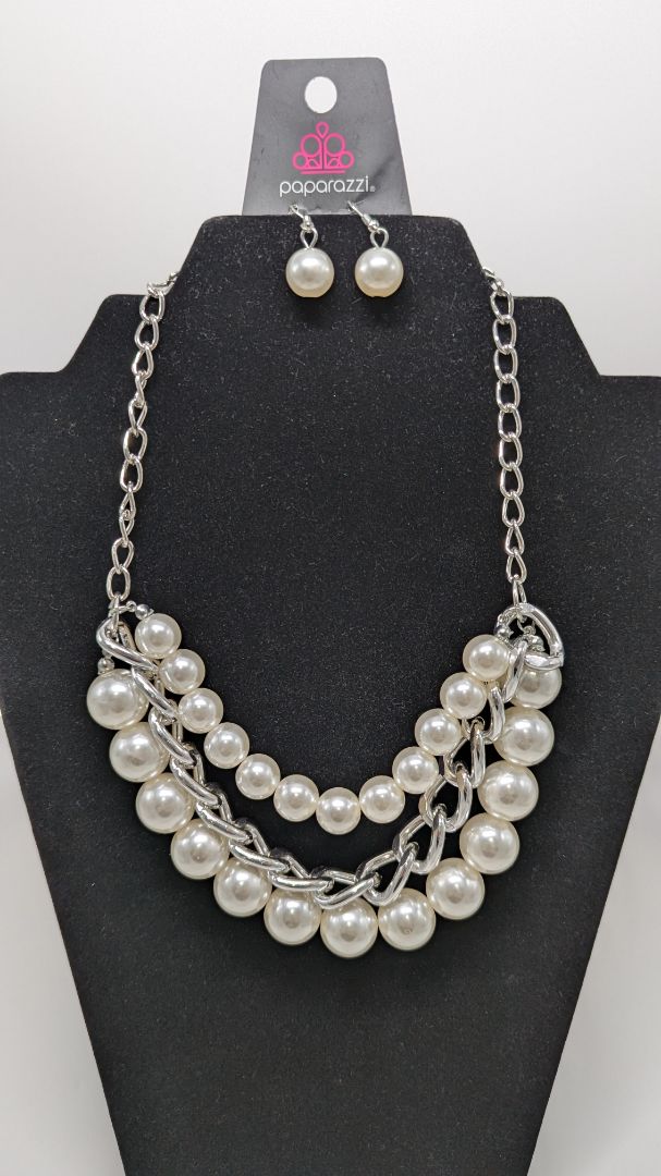 Paparazzi Silver/Faux Pearl Chain Necklace Set