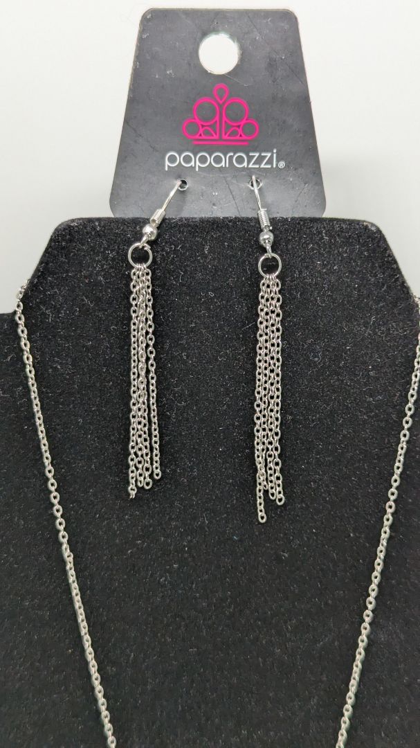 Paparazzi Silver/Pink Crystal Pendant Necklace Set