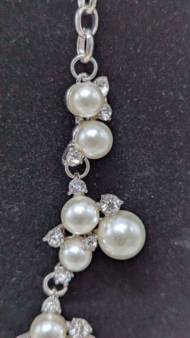 Paparazzi Silver Faux-Pearl Cluster Statement Necklace Set