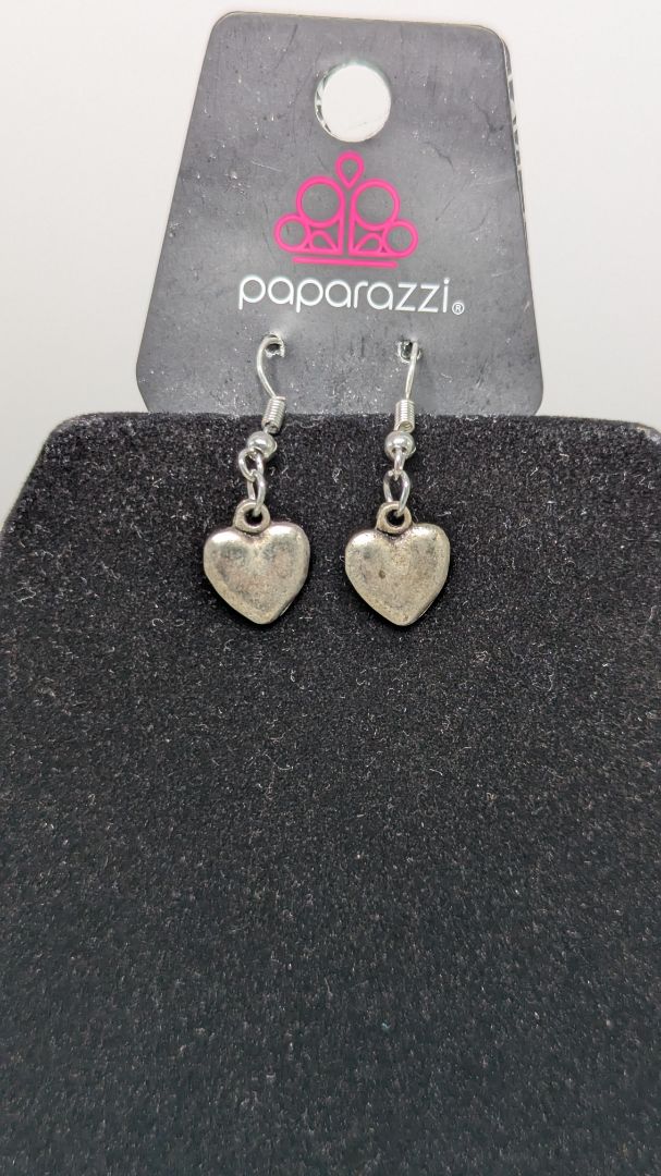 Paparazzi Silver Metal Hearts Chain Necklace Set