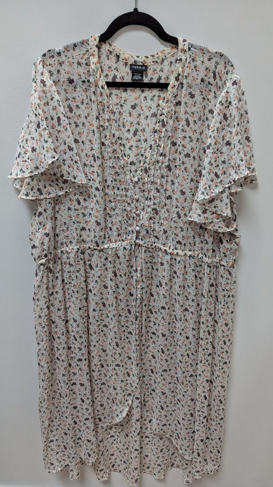 Torrid White/Pink Floral Button-Down Maxi Length Blouse