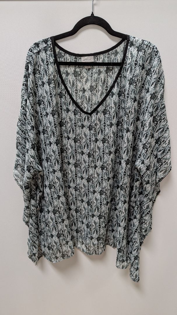 avenue Black/Blue Printed Sheer Kimono Blouse