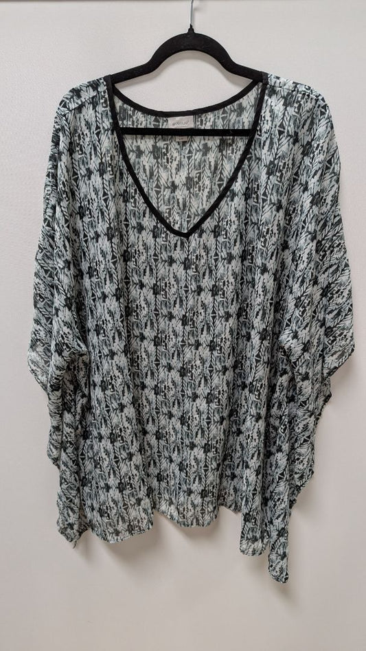 avenue Black/Blue Printed Sheer Kimono Blouse