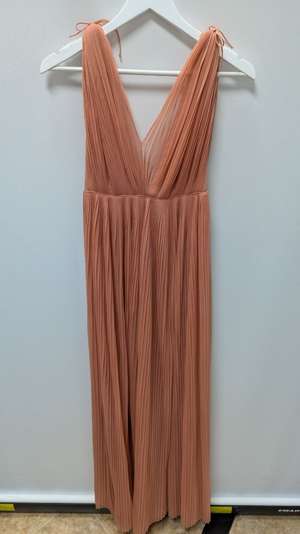 Vanity Fair Peach Pleated Vintage Boudoir Dress