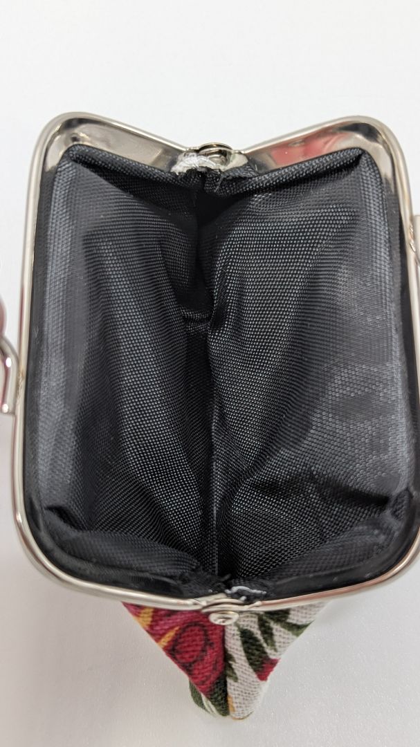 SilTriangle White Floral Coin Purse Pouch