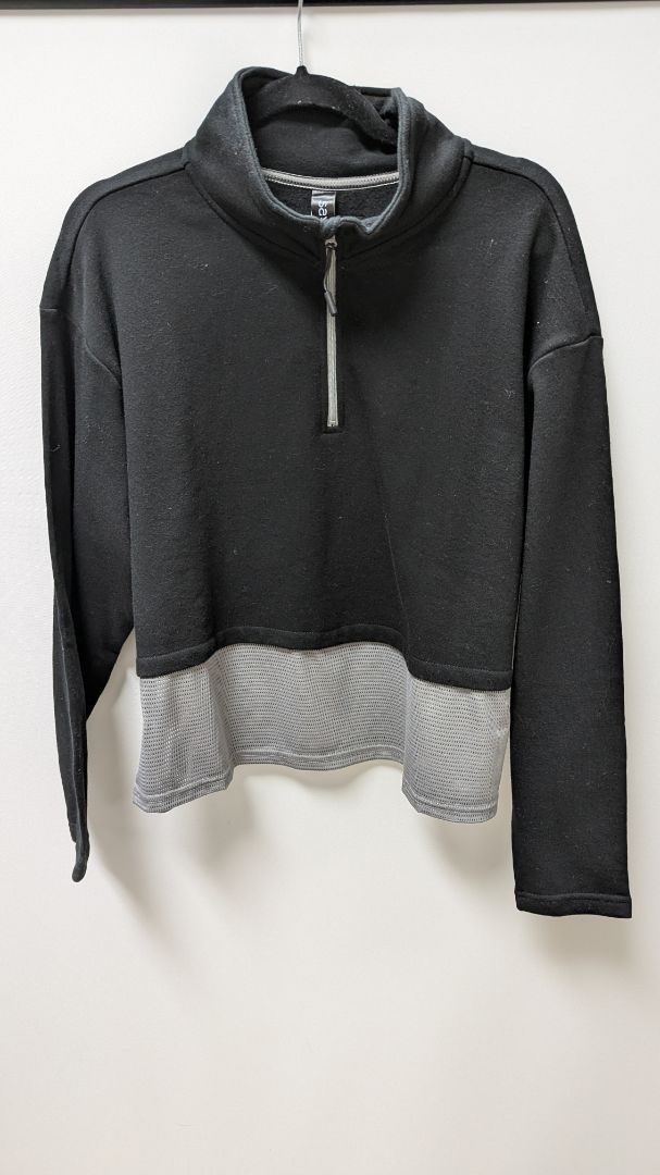 savvi Black/Grey Mesh-Hem Pullover Sweatshirt