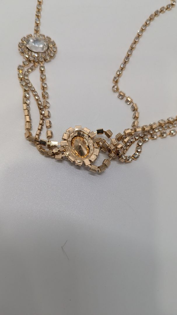 Missgrace Gold/White Faux-Crystal Chain Headpiece