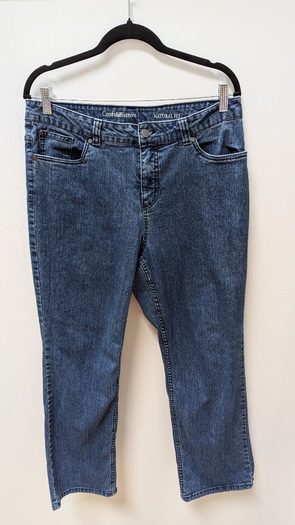 Croft & Barrow Medium Wash "Natural Fit" Straight Jeans