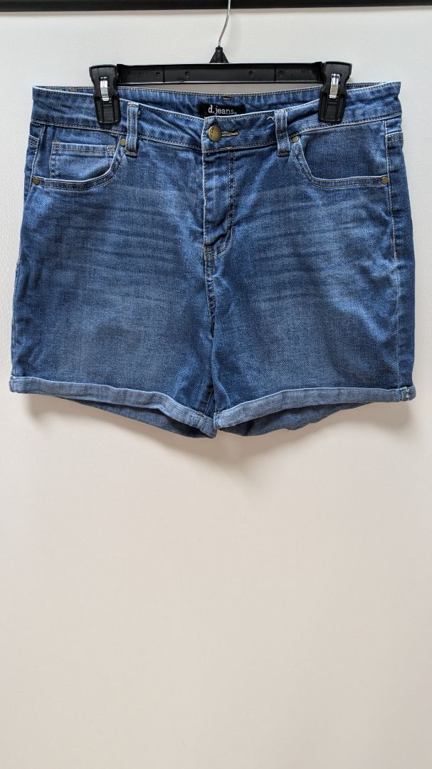 d. jeans Medium Wash Cuffed Hem Denim Shorts
