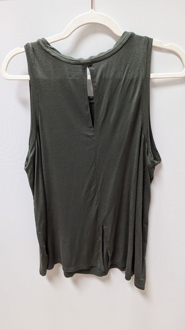 Halogen Dark Green Keyhole Back Swing Tank