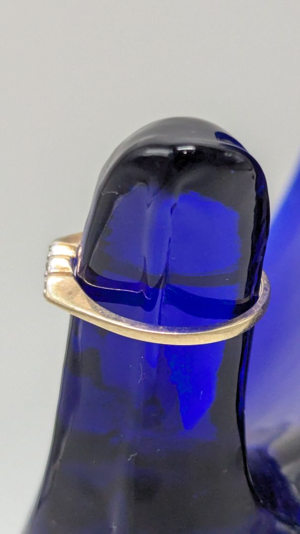 Gold/White Thin Simple 3-Gemstone Ring