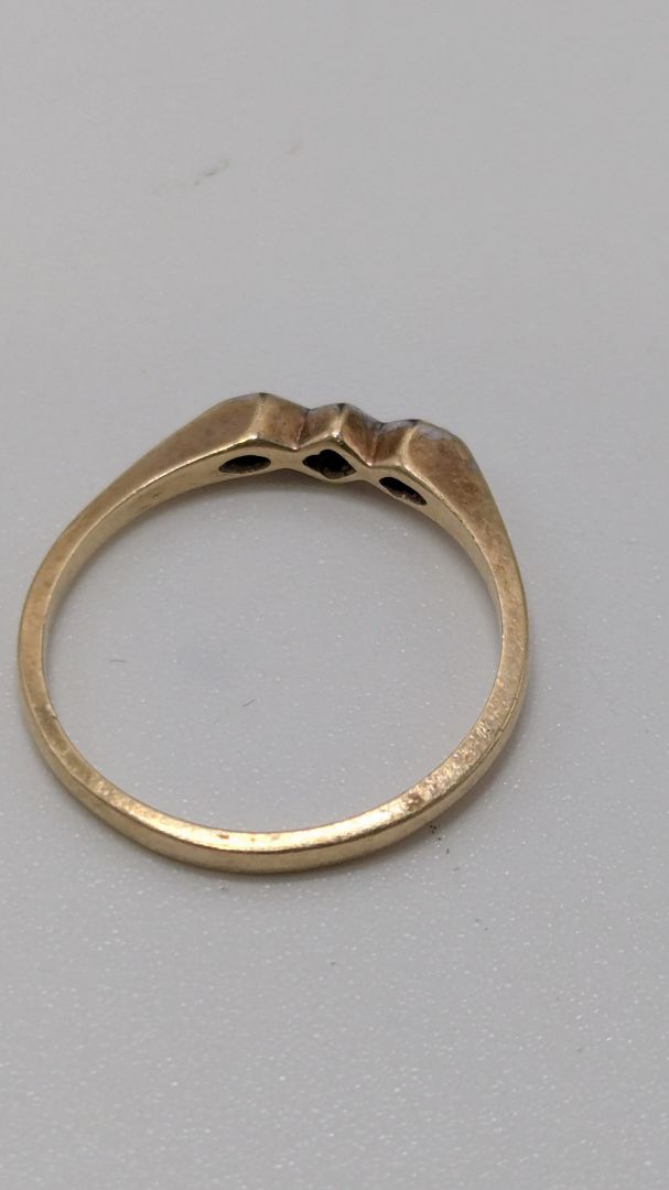 Gold/White Thin Simple 3-Gemstone Ring