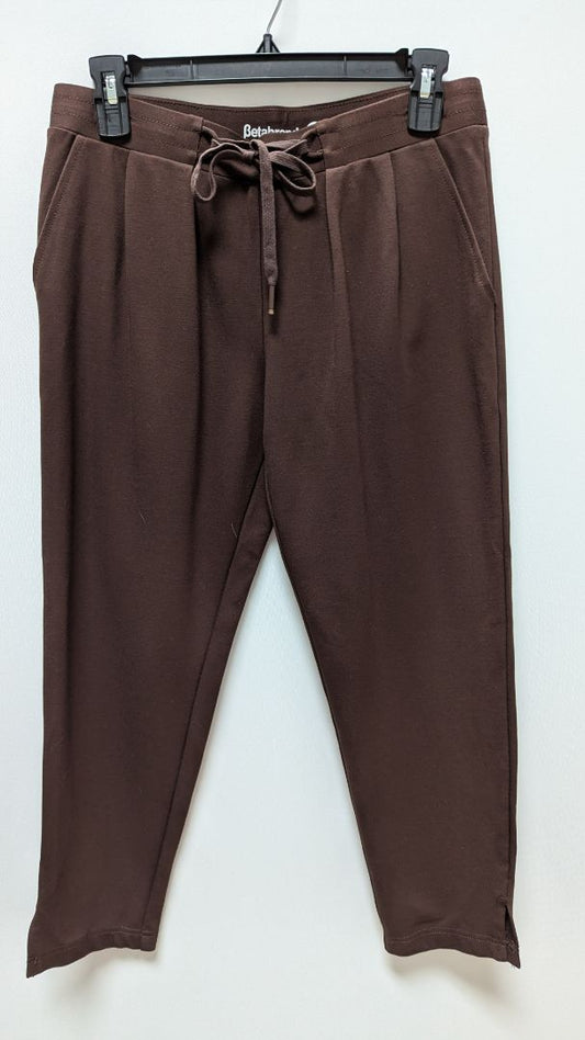 Betabrand Dark Brown Casual Capri Pants